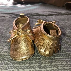 Old navy baby booties
